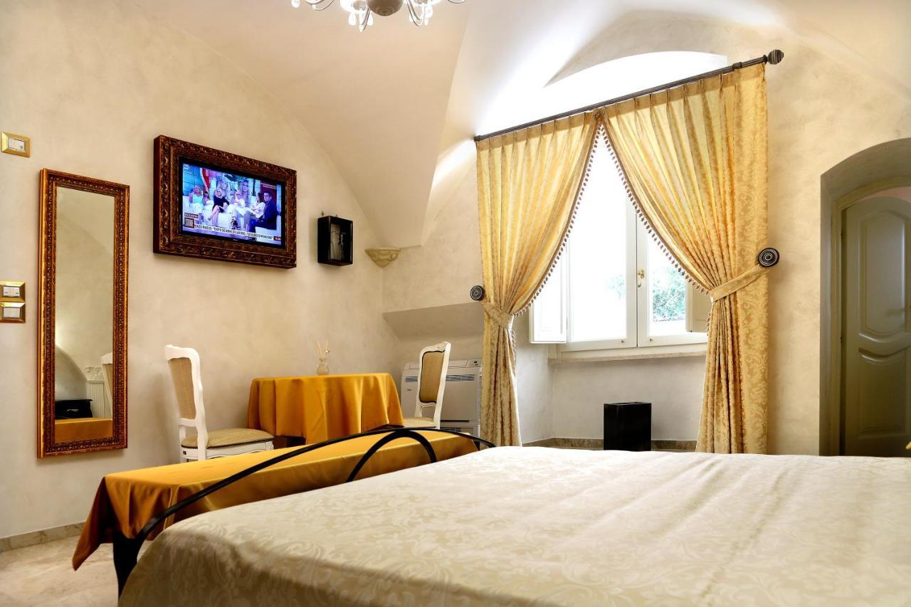 Bed and Breakfast Palazzo Castiglione Gallipoli Exterior foto
