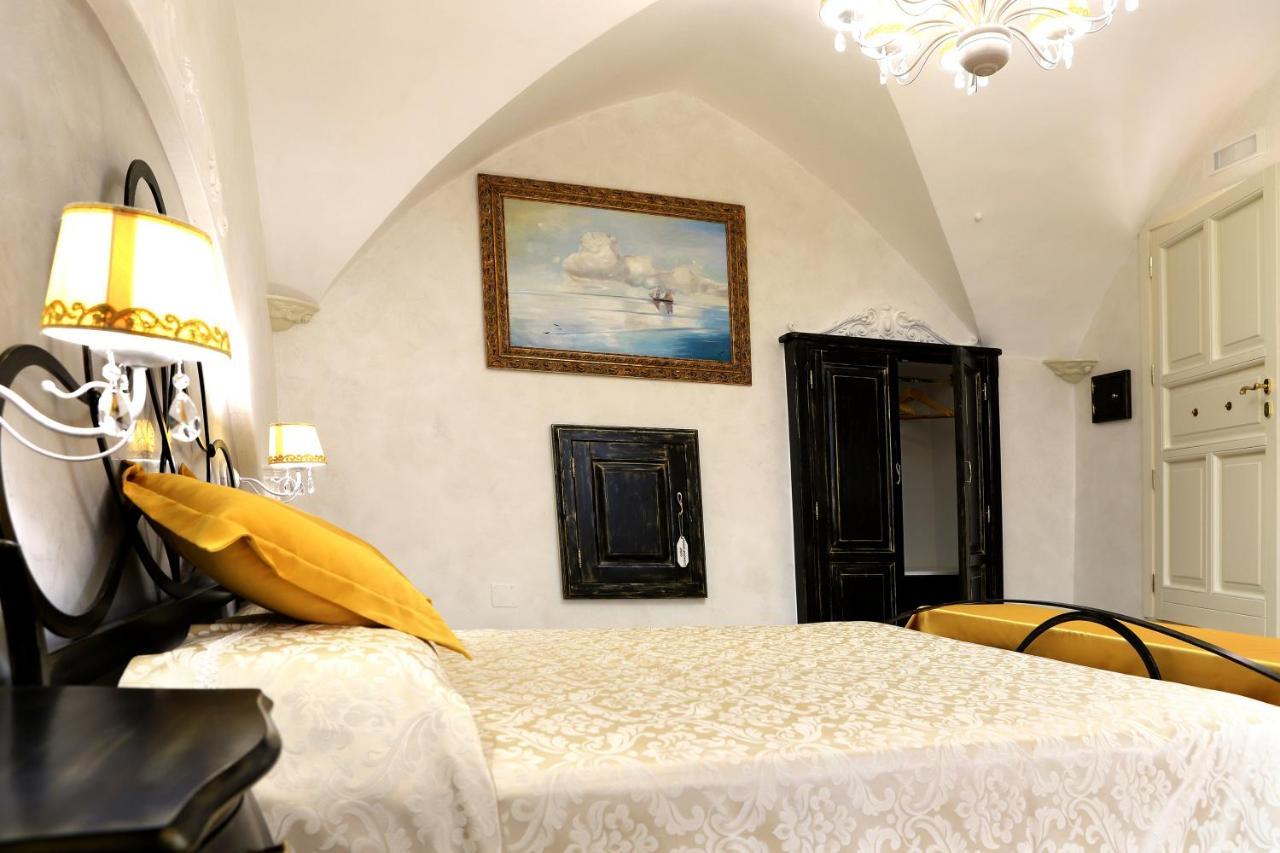 Bed and Breakfast Palazzo Castiglione Gallipoli Exterior foto