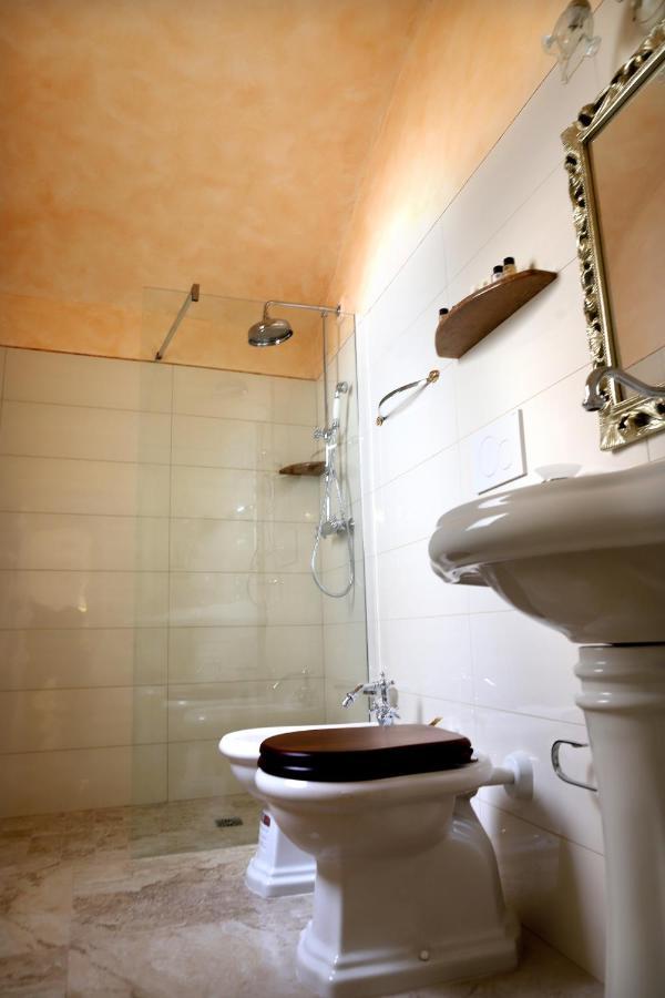 Bed and Breakfast Palazzo Castiglione Gallipoli Exterior foto