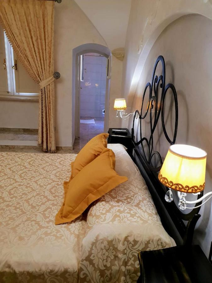 Bed and Breakfast Palazzo Castiglione Gallipoli Exterior foto